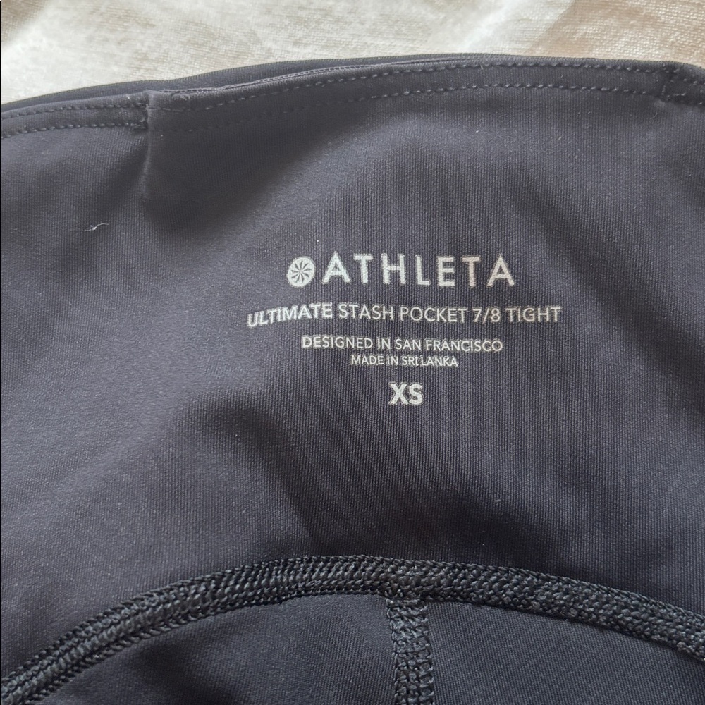 Athleta Ultimate Stash Pocket 7/8 Tight, XS - Picture 4 of 11